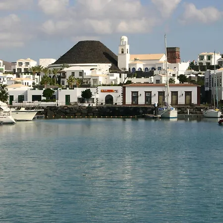 Modern Mojones Casa Penyas Blancas Dos 4 Bedrooms Private Heated Pool Puerto Del Carmen Vila Puerto del Carmen (Lanzarote)
