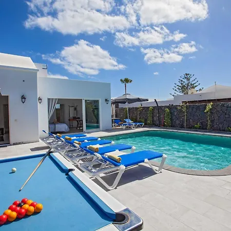 Vila Modern Mojones Casa Penyas Blancas Dos 4 Bedrooms Private Heated Pool Puerto Del Carmen